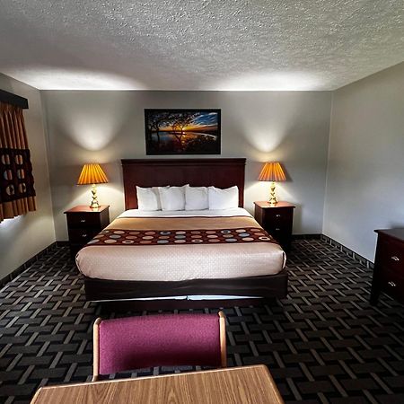 Sky Lodge Inn & Suites - Delavan Dış mekan fotoğraf