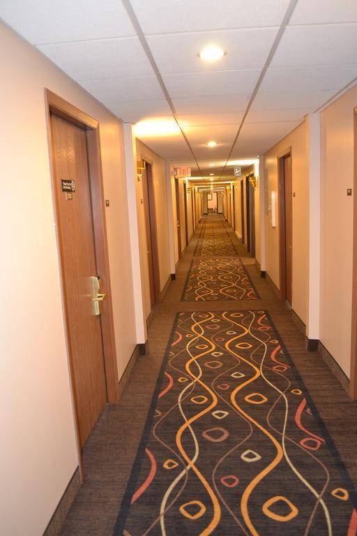 Sky Lodge Inn & Suites - Delavan Dış mekan fotoğraf