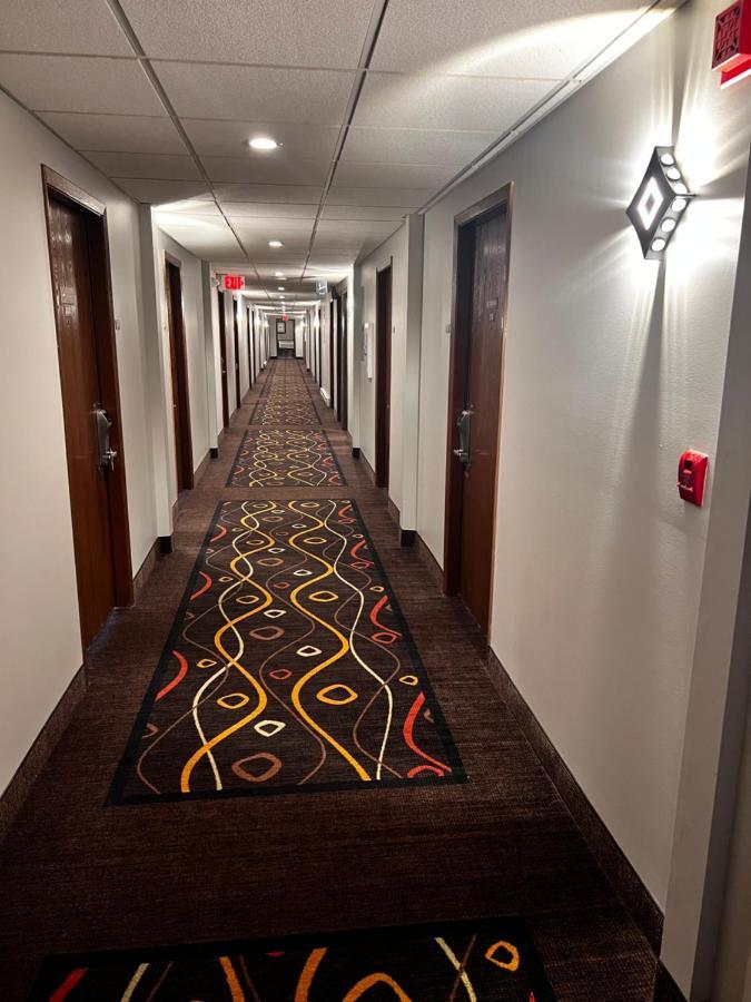 Sky Lodge Inn & Suites - Delavan Dış mekan fotoğraf