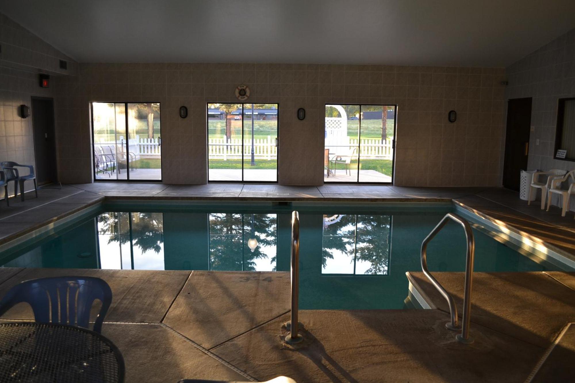 Sky Lodge Inn & Suites - Delavan Dış mekan fotoğraf