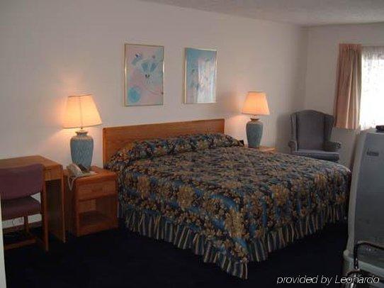 Sky Lodge Inn & Suites - Delavan Oda fotoğraf