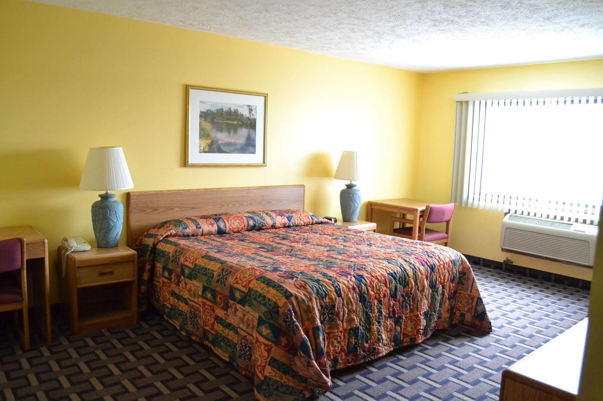 Sky Lodge Inn & Suites - Delavan Dış mekan fotoğraf