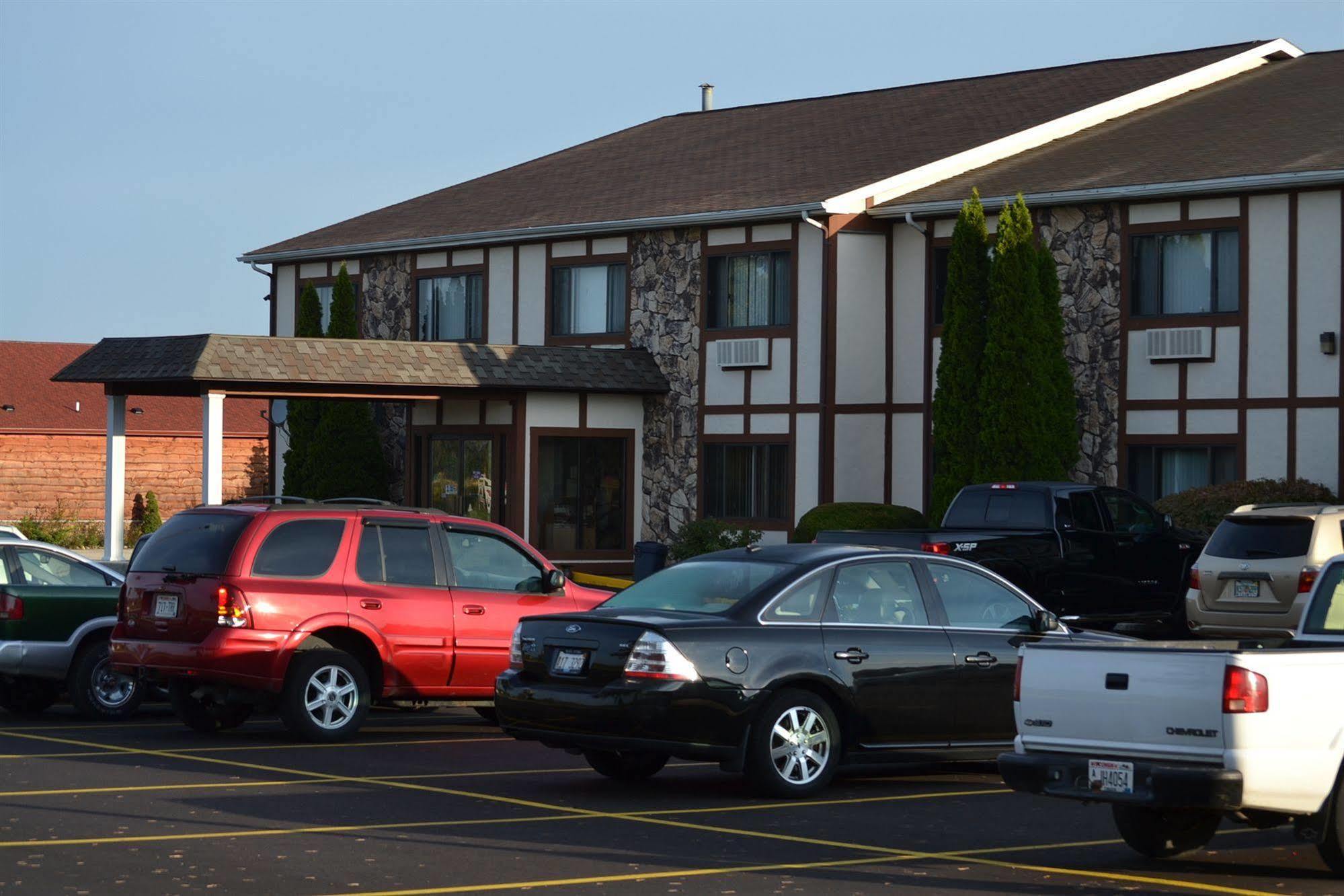 Sky Lodge Inn & Suites - Delavan Dış mekan fotoğraf